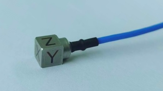 防水型三轴微小加速度传感器国 HX141-500
